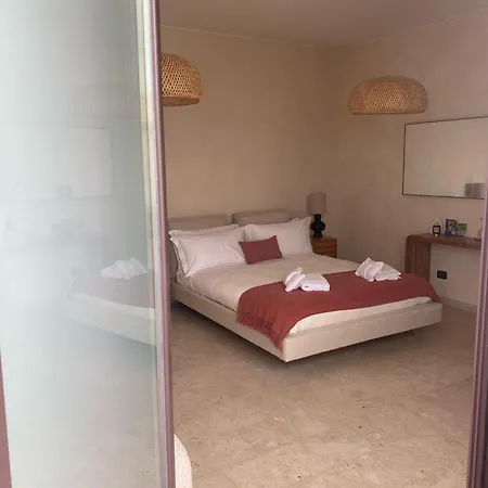 Taga Guest house *
